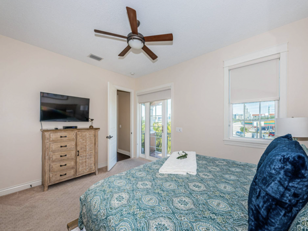 Treasure Island 6 Bedroom Home Pool & Views